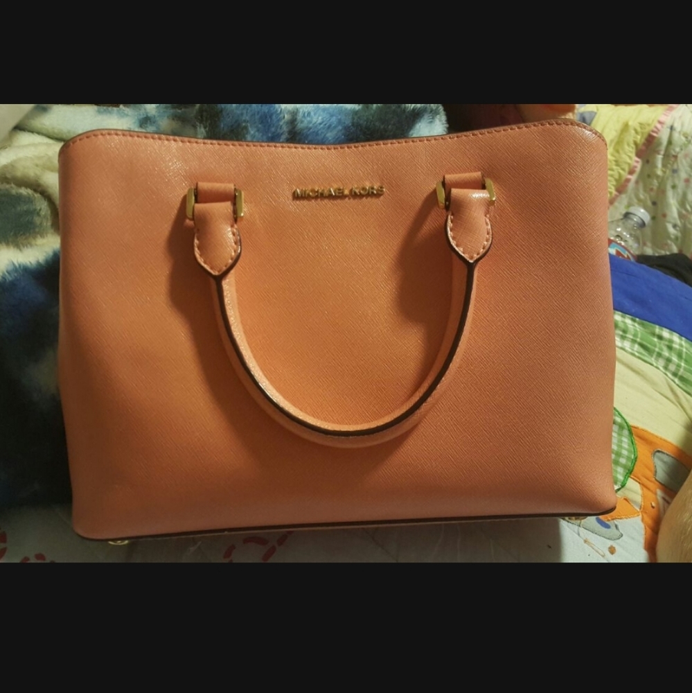 Michael kors pink savannah purse
